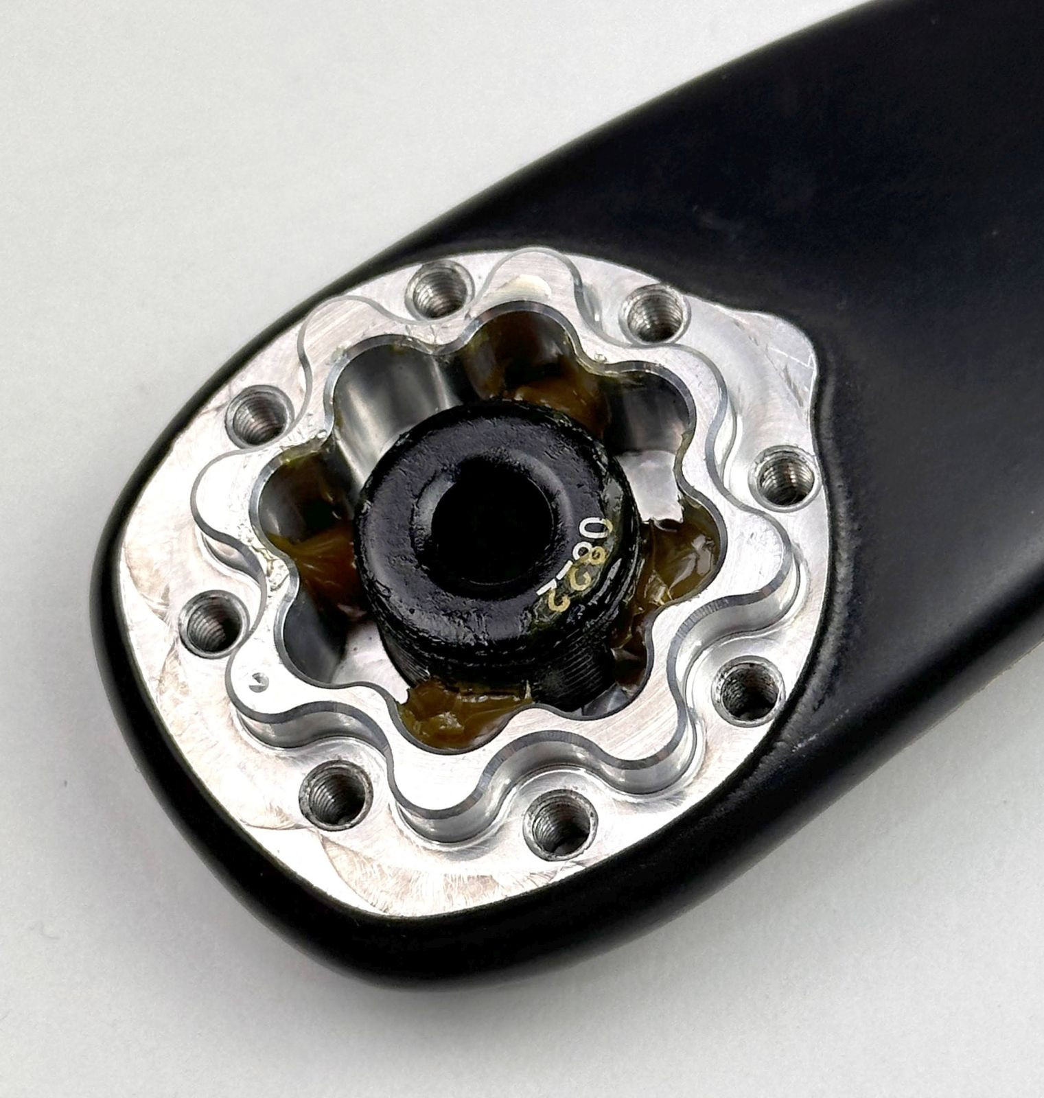 1_sram_red_axs_2024_unboxing