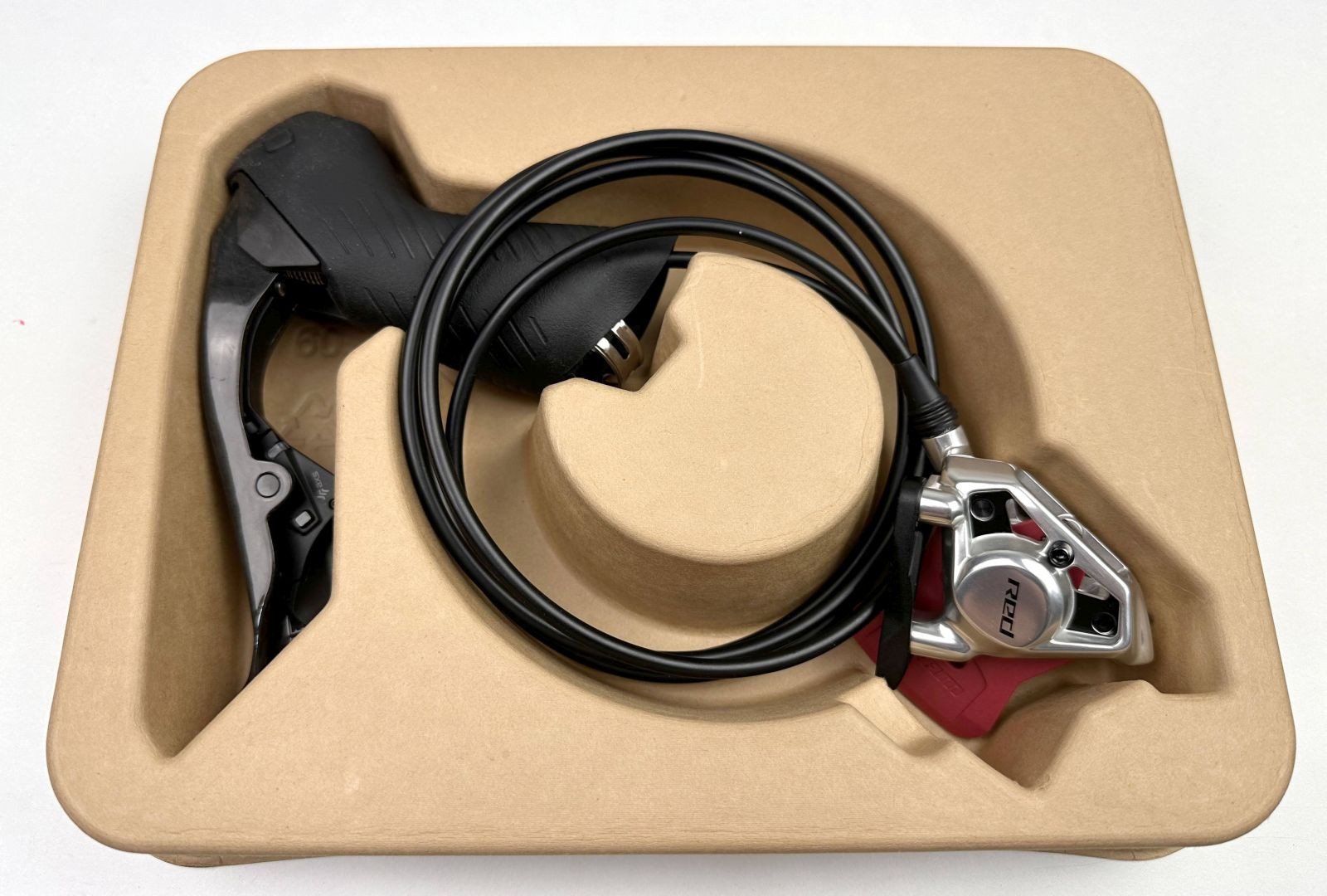 4_sram_red_axs_2024_unboxing