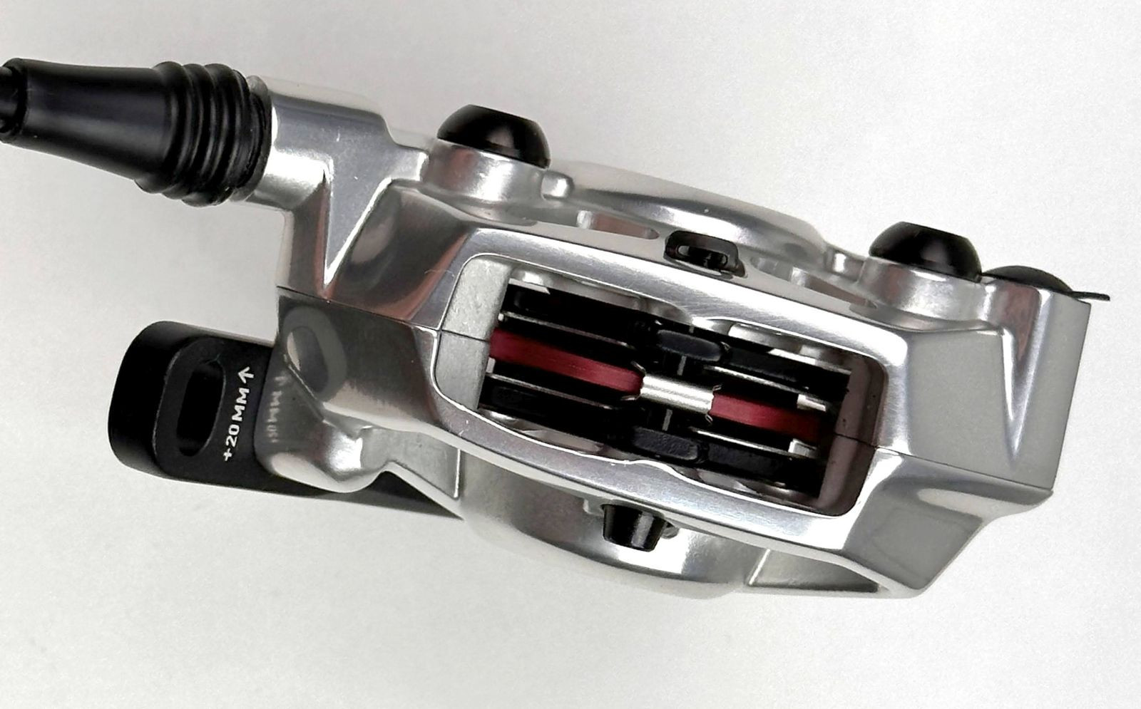7_sram_red_axs_2024_unboxing
