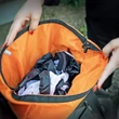 Kép 7/10 - SKS Infinity egyrészes táska csomagtartóra, felülre, vízálló, 7L, fekete