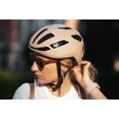 Kép 2/3 - KASK Sintesi országúti bukósisak M (52-58), 230g, homokszínű