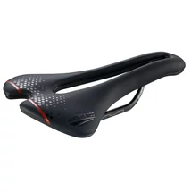 Selle San Marco Aspide Short Carbon FX Wide férfi sport nyereg, karbon pálcák, 250x155 mm, 155g, feket​e