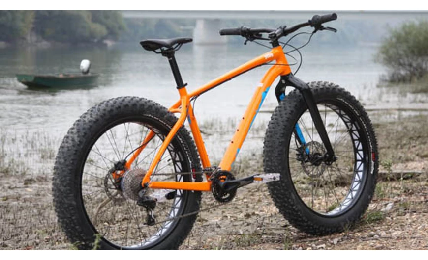Specialized FatBoy -  Paradigma váltás! Éljenek a szilikon cicik