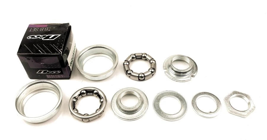Neco BMX középcsapágy szett, press fit 43 mm, golyóskosaras, tengely nélkül, krómozott