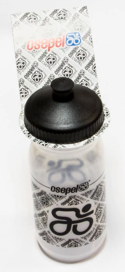 Csepel műanyag kulacs, 600 ml, csavaros, átlátszó-fekete