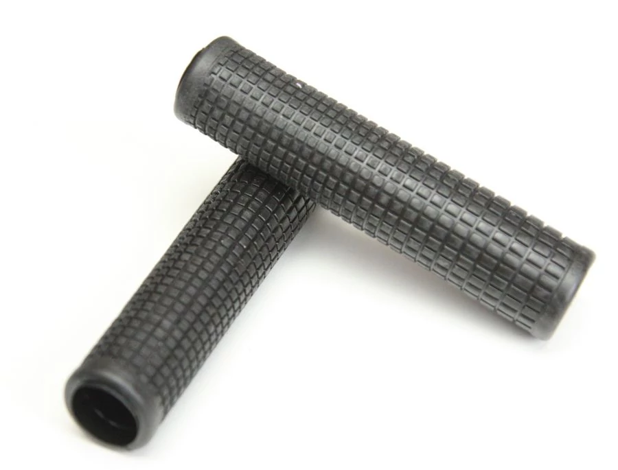 Marikoo 1510 normál gumi markolat, 120 mm, kockás, fekete