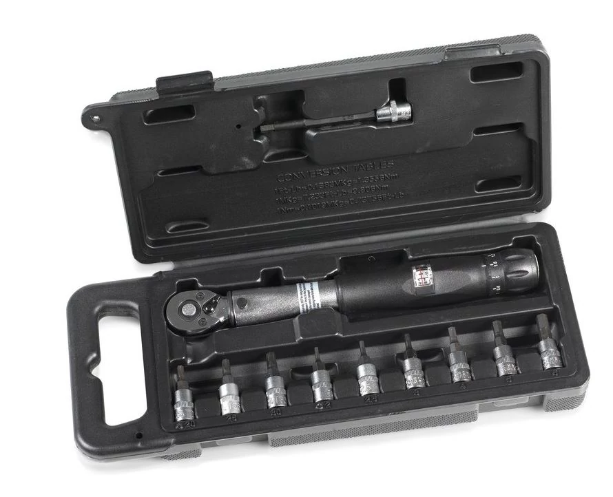XLC TO-S87 nyomatékkulcs, 4-24 Nm, 1/4 colos fejjel