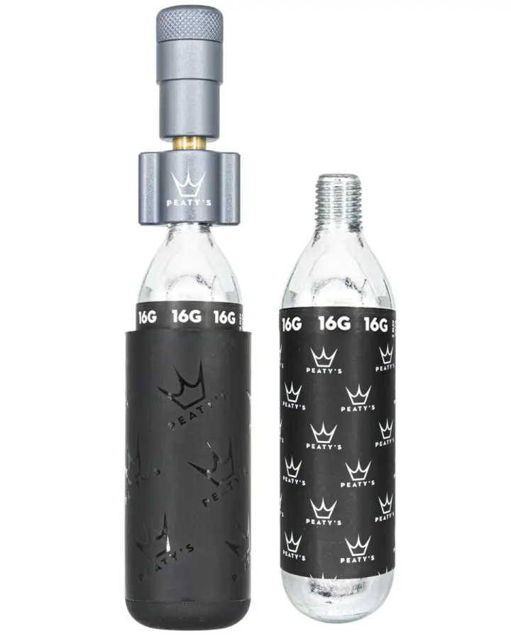Peaty's Holeshot CO2 minipumpa, presta szelephez, 16 grammos patronnal, szürke színű