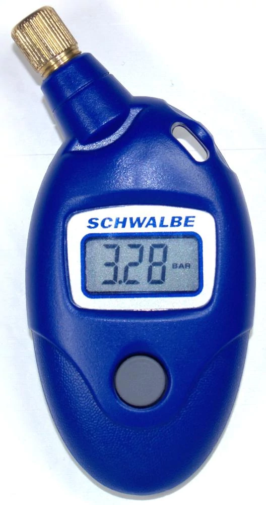 Schwalbe Airmax Pro digitális keréknyomás mérő autó- és presta szelephez, 11 bar, kék