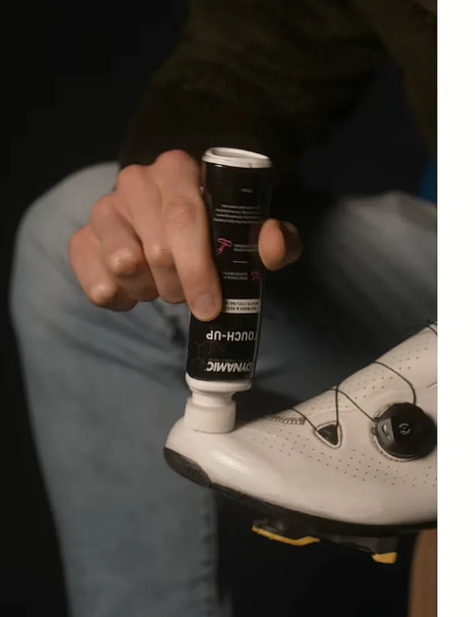 Dynamic Touch-Up cipő ápoló és színregeneráló szer fehér kerékpáros cipőhöz, 75 ml